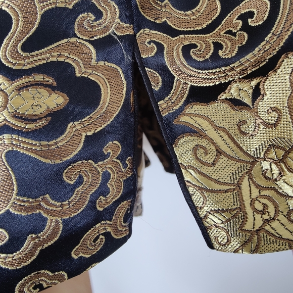 Gold and Black vintage blouse with mandarin collar and Chinese knot buttoms - Picture 12 of 16